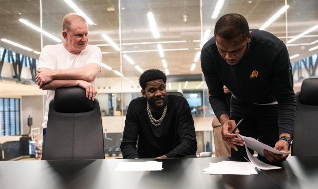 博鱼体育官网-艾顿续约尘埃落定 了却心结太阳期待明年稳定冲冠