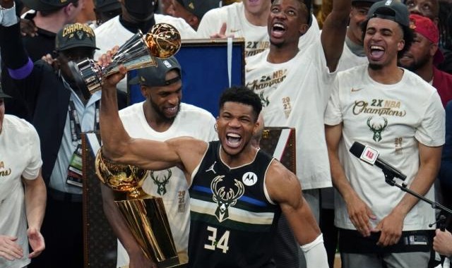 博鱼官网-【观察】卫冕冠军步履不停 雄鹿为开启王朝而战！